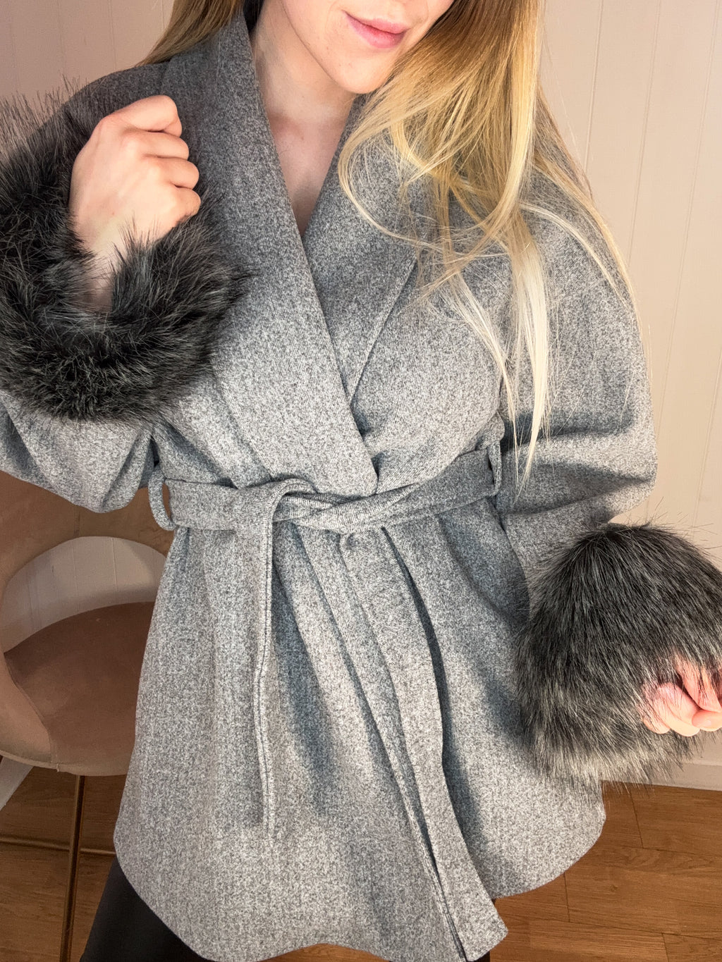 Veste longue à fourrure