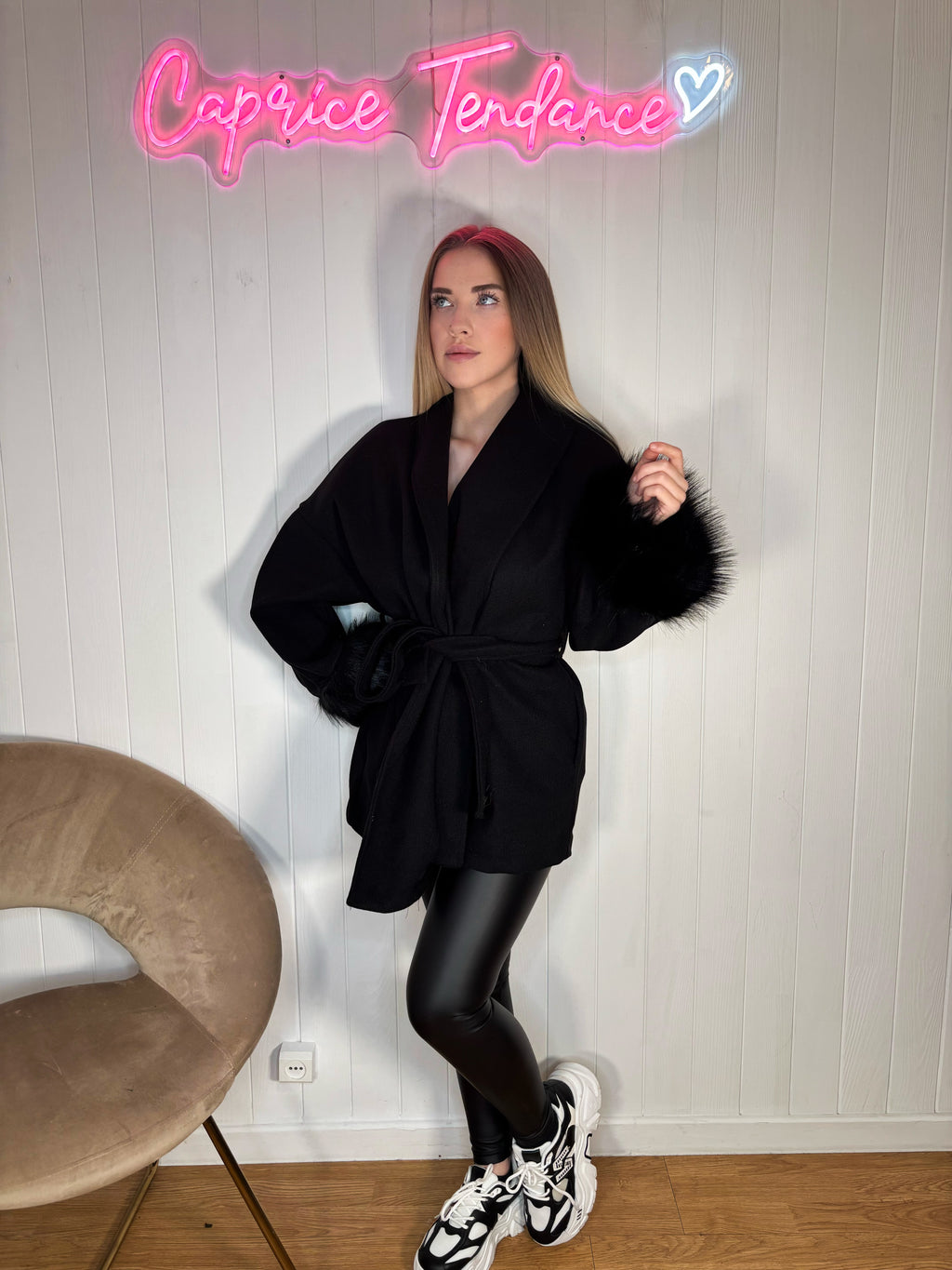 Veste longue à fourrure