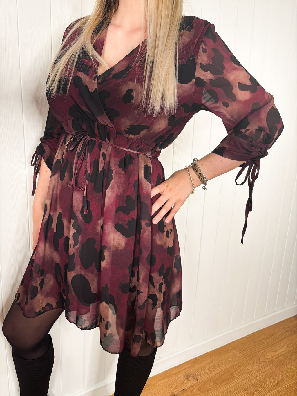 Robe léopard croisé